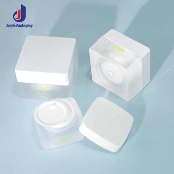 Bouteilles d'acrylique de 120 ml, bouteille d'eau d'essence en plastique vide, bouteille avec capuchon en plastique, accepte l'impression du logo