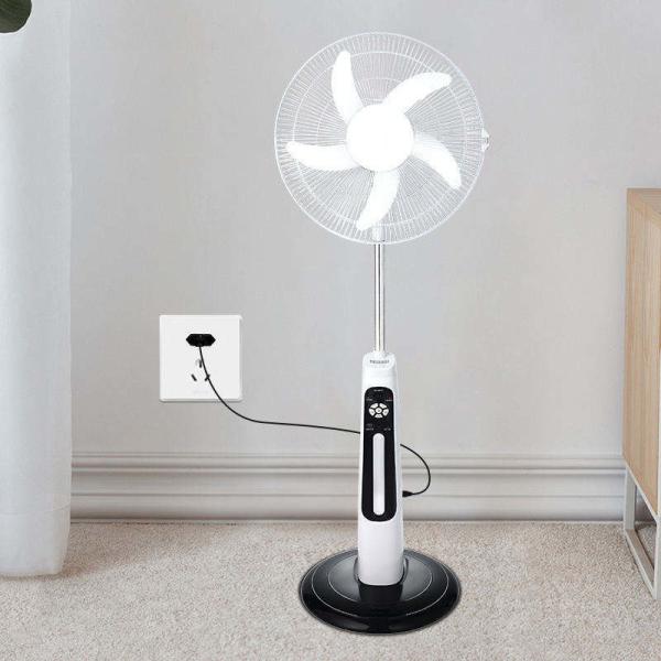 OEM haute efficacité hauteur de la maison réglable grand angle réglage ventilateurs extérieurs maison ventilateur solaire 16 pouces avec batterie