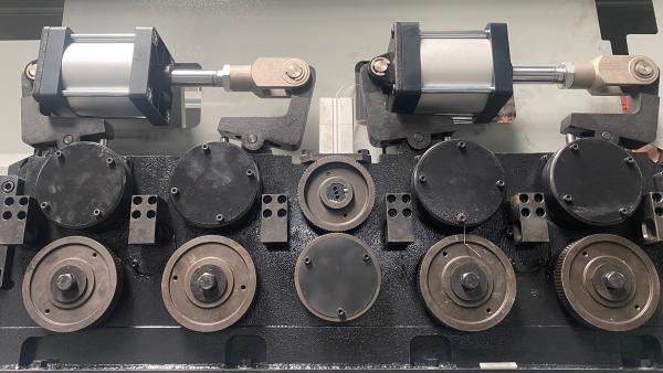 マルチホイール矯正 16mm CNC あおり曲げ機 自動あおり成形機
