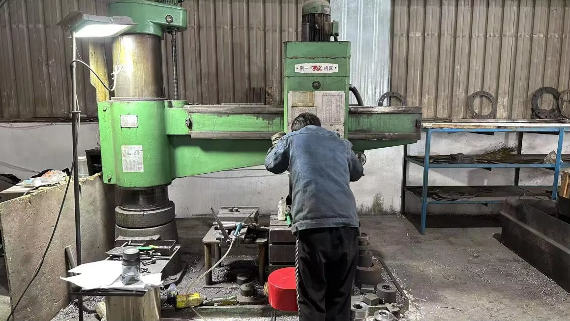 Xinxiang Dayong Vibration Equipment Co., Ltd.