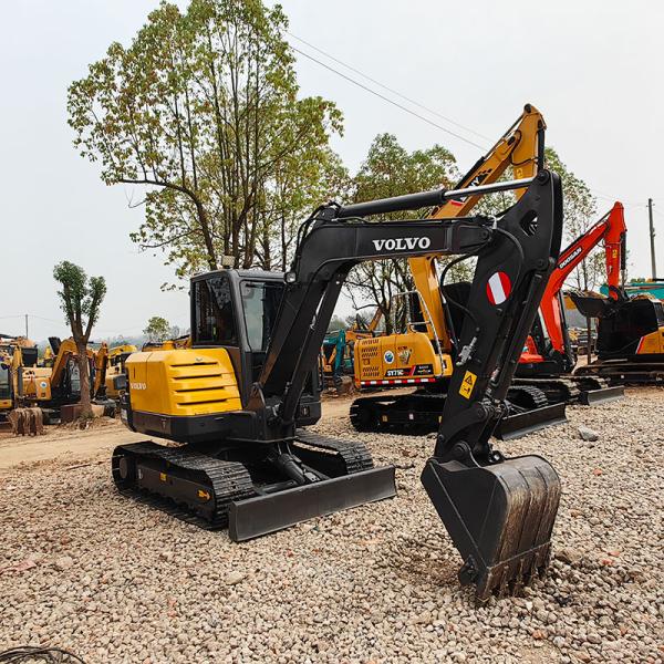Компактные мини использованные экскаваторы Volvo EC60D подержанные треки 6000кг