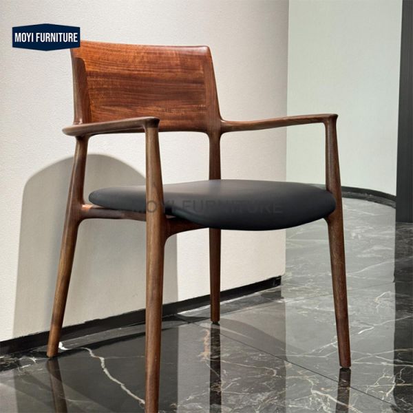 Nordic Modern Upholstery Chair Solid Wood Dining Chair for Restaurant Hotel