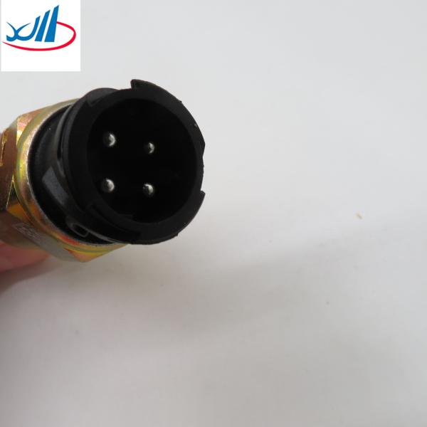 Sinotruk Howo Yutong Bus Parts A7 Odometer Electromagnetic Speed Sensor WG2209280010 Odometer sensor