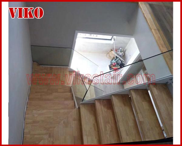 Double Steel Plate Staircase VK20S Tread beech ,Railing tempered glass, Handrail b eech Stringer,carbon s