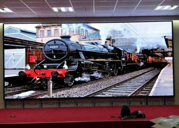 A manutenção dianteira Hd conduziu a exposição 4.81mm com elevação 1920hz refresca a taxa