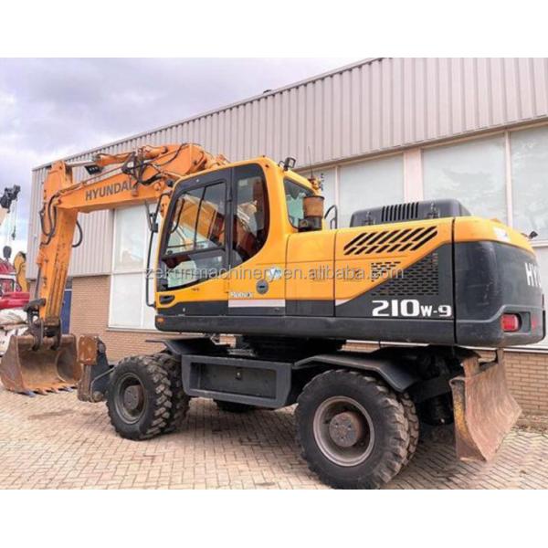 Corée Excavateur Hyundai R210 d'occasion