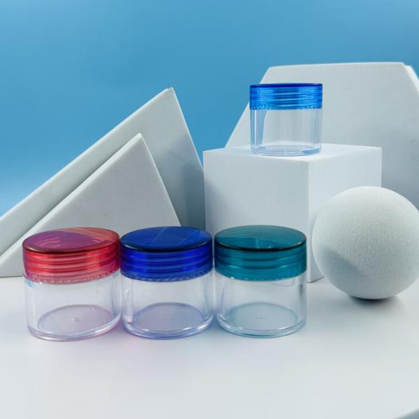 Garrafas de plástico altamente OEM transparente com tampas coloridas 30g garrafas cosméticas para cuidados faciais