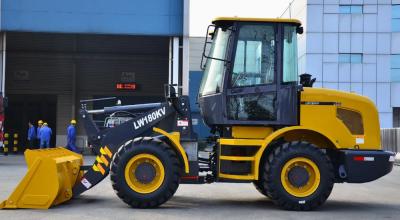 Self-Propelled Earth-Moving Machine LW180KV Wheel Loader with Fast Operation and Flexible Steering