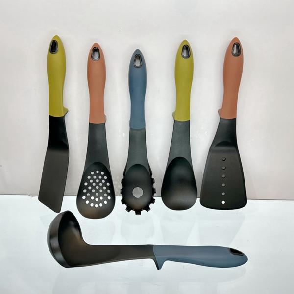 Food Grade Eco-Friendly Kitchenware Non Stick Utensil Set with Heat Resistant Spoons