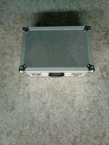 50*50*25CM Silver  Color  Gery Foam With  9mm Plywood And 1mm Thickness  Aluminum Tool Cases With 3'' Wheels