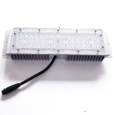 O módulo conduzido da lente de SMD 3030, 56 em 1 conduziu o PC ótico da categoria da lente da luz de rua