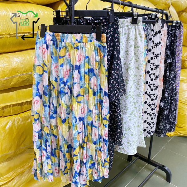 Mixed Styles Used Skirts With Floral Pattern Women's Half Length Second Hand Skirts