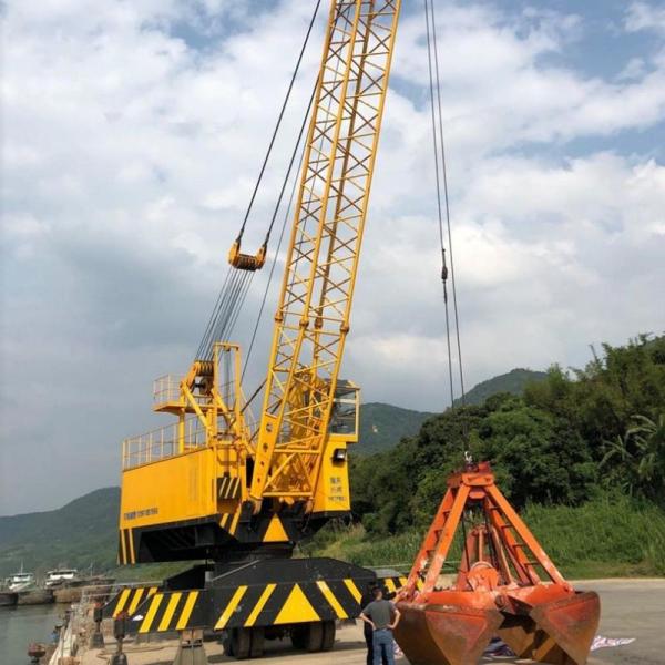 OUCO Tyre Mounted Mobile Port Crane Explosion Proof