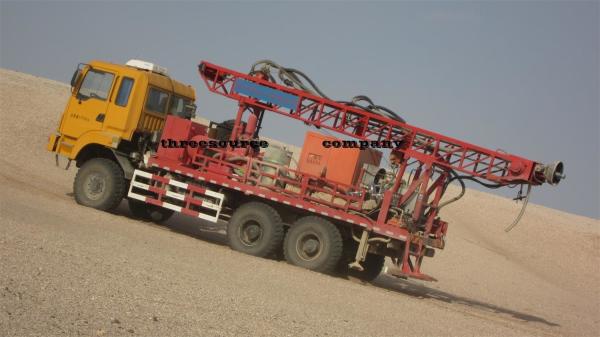 Truck mounted drilling rig testing in desert TST-150