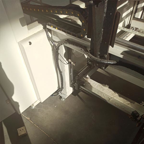Паллет CNC пригвождая машину для делать паллетов стрингера твердой древесины