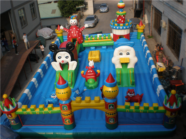 Commercial Inflatable Fun City High Quality Outdoor Inflatable Playground Bouncy Castle Inflatable Amusement Park for Kids