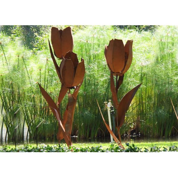 Лифелике скульптура цветка конспекта тюльпана Кортен стальная для украшения сада
