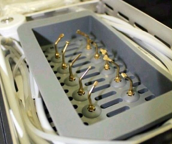 Ultrasonic Bone Piezo Dental Surgery System With 5.7 Inch LCD Touch Screen