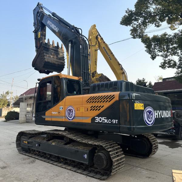 Used Hyundai 305 Excavator With Original Cummins Engine 30t Operate Weight