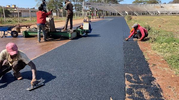 Waterproof Outdoor Sports Surfaces Multicolor Track Flooring Material