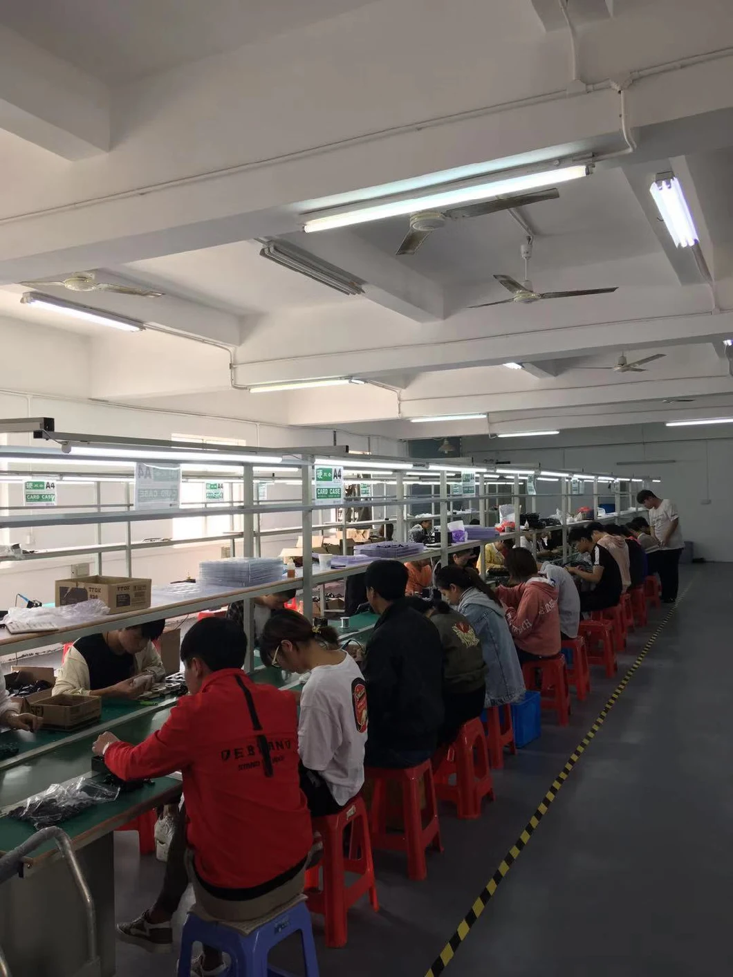 Наушники игры 200MAH беспроводные, материал ABS Bluetooth мини Наушники