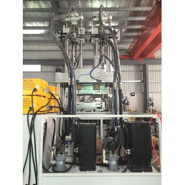 TR Glasses Spectacle Frame Two Color Vertical Injection Molding Machine 170T with PLC Pump Motor & Bearing for PA Processing