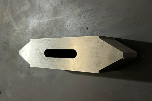Cuchillas de trituradora de material D2 para la máquina de retirada de reciclaje de neumáticos