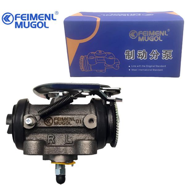 Premium Front Right Brake Wheel Cylinder JX1060-3501040C for JMC New Shunda Euro 5 with Self Adjusting System and Bleeder Valve for Reliable Braking Performance.
