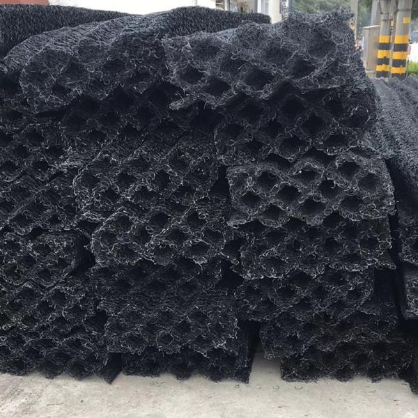 Three Dimensional Mesh Filler Use In Aeration Equipment