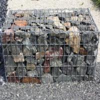 Murs de soutènement en gabion avec couverture