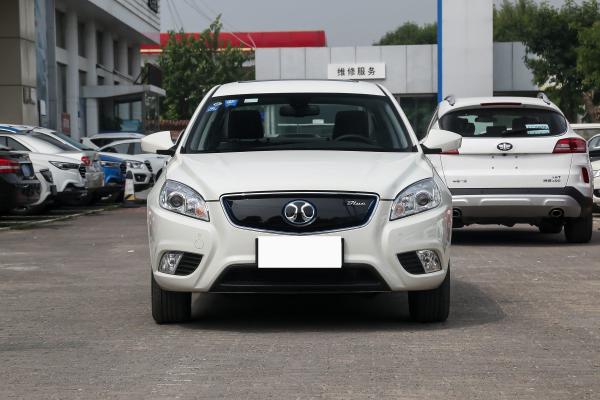 BAIC EU260 Sedan Electric Car New Energy Taxi Vehicles Used Four Wheel SUV