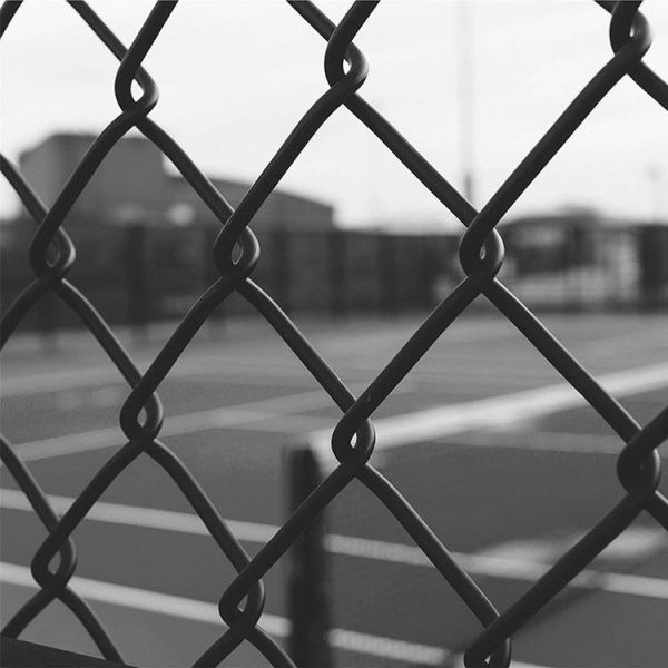 Material Galvanized Iron Wire Or PVC Coated Iron Wire PVC Sprayed Electric Galvanized Chain Link  Fence