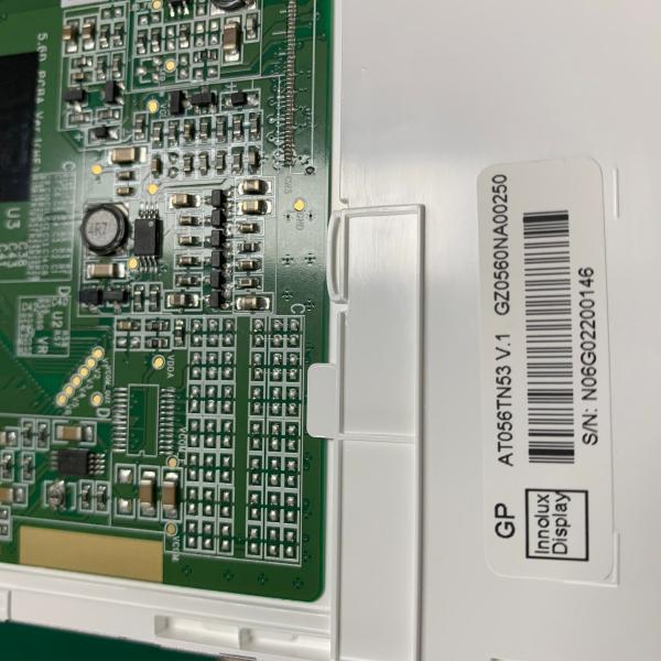 5.6インチ640X480 Innolux LCDのパネルVGA平行RGB At056tn53 V. 1