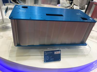 Os cercos de alumínio de processamento profundos do CNC com azul anodizam a cor