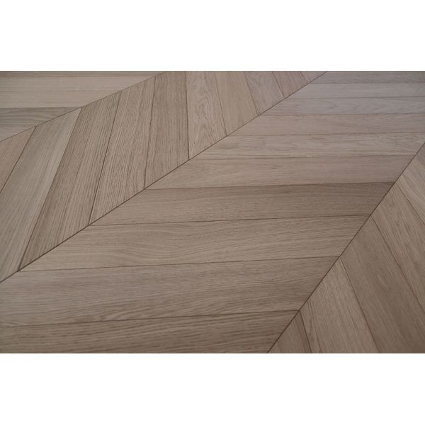 2 Layers Chevron Oak Engineered Wood Flooring Natural Vanished 510 x 90 x 10/4MM
