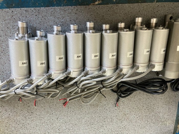 линейный привод электрический для мотора dc подъема 12v плужка atv электрического, 800n силы, ход 4inch