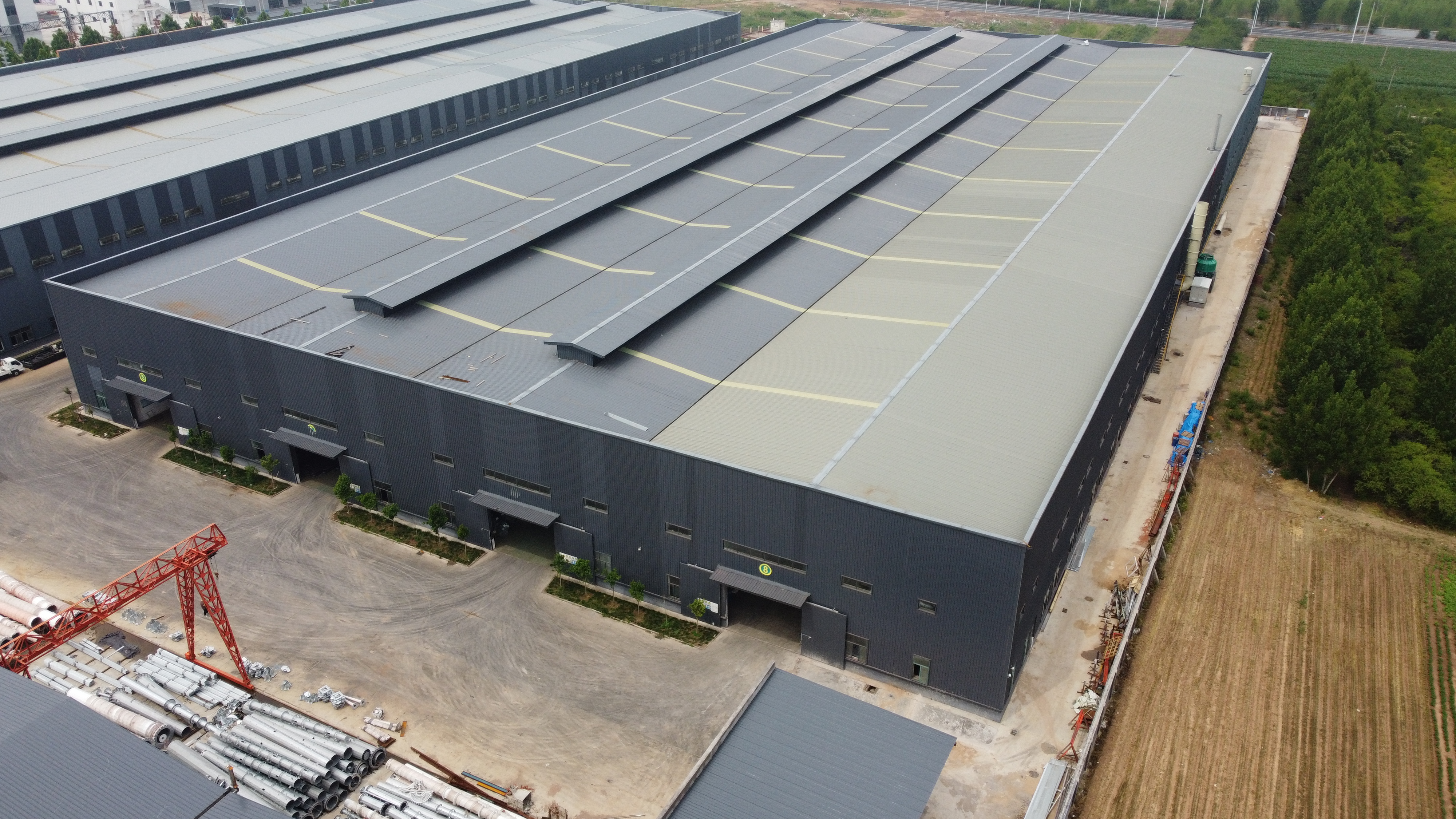 Pre-engineered Steel Structure Warehouse, with rigid frame, purlins, roof & wall cladding, anti-corrosion coating, customized size for storage & industrial use
