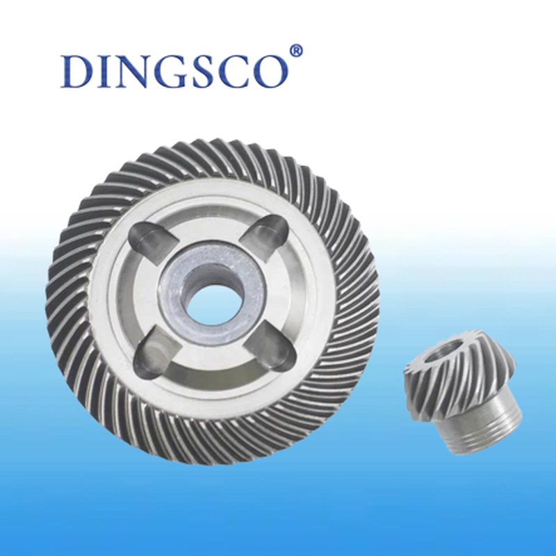 20CrMnTi 180 Polishing Machine Spiral Bevel Gear Set (Z=7/46)