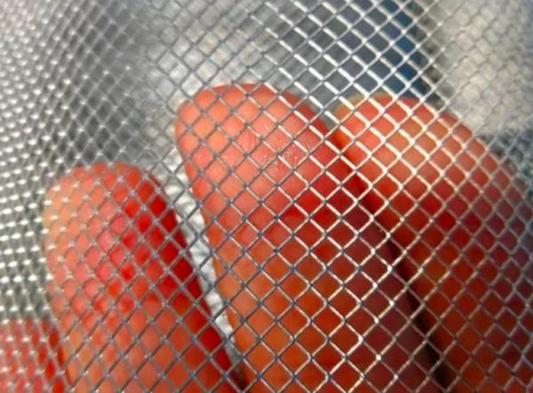 Small Hole Expanded Metal Sheet Mesh 0.5mm Thickness 2.5 X 4.5mm Aluminium