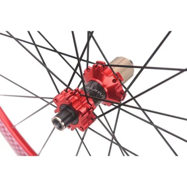 Road Bicycles Alloy 700c Gravel Wheelset Clincher Type Carbon Fiber Hub With Disc Brake