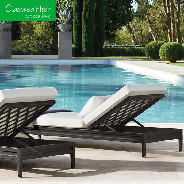 Modern Style Outdoor Sun Bed Furniture with Waterproof Cushions and Nordic Design Teak Wood Chaise Lounge Recliner
