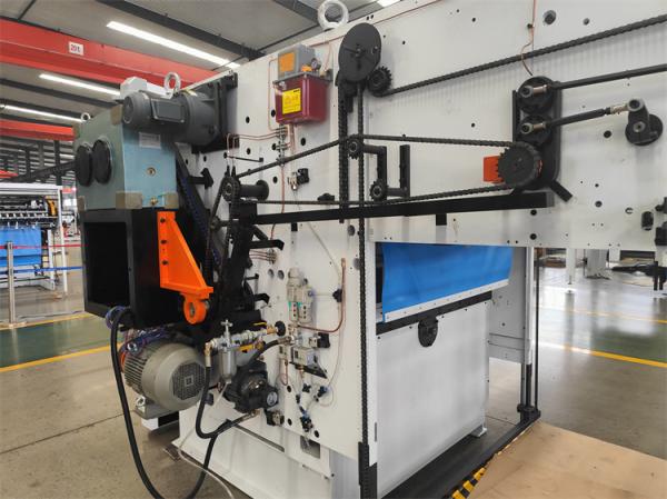 Automatic Creasing Die Cutting Machine for Corrugated Cardboard in Electric Driven Type