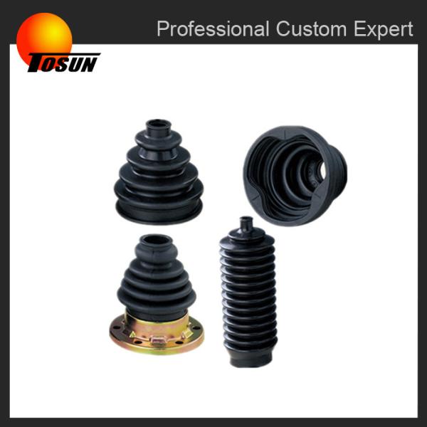 Vehicle and heavy duty truck flexible steering rubber boots