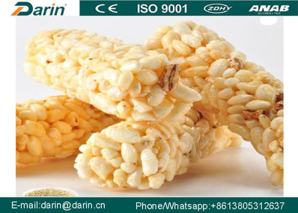 Barra do cereal da aveia do arroz que forma a máquina