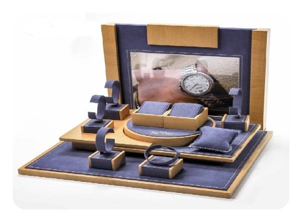 Natural Wood Watch Display Stand /  Watch Display Set Silk Screen Logo