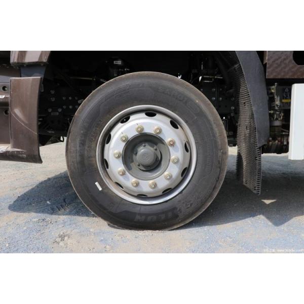 Sinotruk National Heavy Duty Truck HOWo NX 220HP 4X2 6.75m Hurdle Truck for Van Cargo