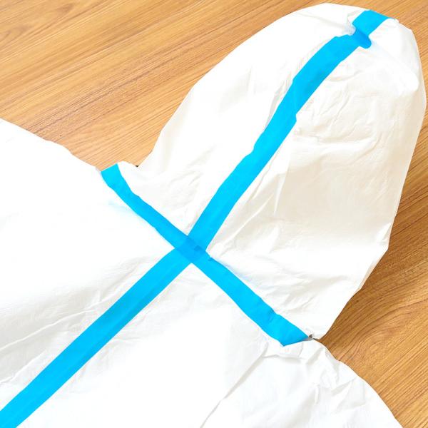 White Type 4 Disposable Coveralls Liquid Splash Protective Disposable Coverall