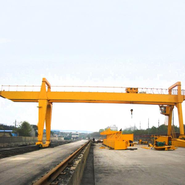 20 Ton Gantry Crane 40m Span Cabin Control 15M / MIN