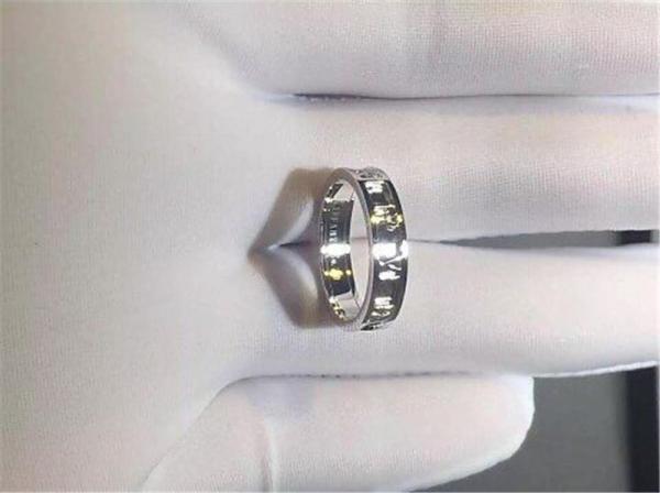   gold of Roman numeral ring 18kt gold  with yellow gold or white gold