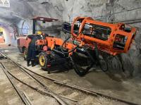 32 - 45 mm Diamètre de forage Bande d'ancrage robotique Puissance totale 32,6kw KDM12A-1BCDL
